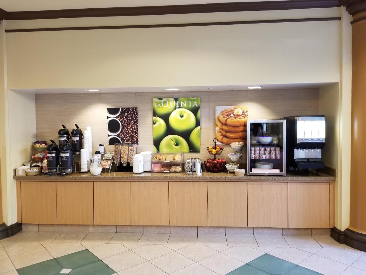 La Quinta By Wyndham Memphis Primacy Parkway Hotel Exterior foto